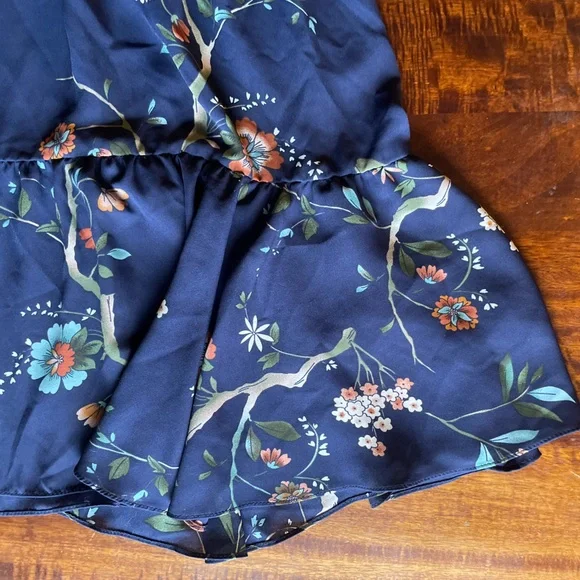 Nanette Lenore Floral Navy Shirred Waist Mock Neck Keyhole Button Tiered Dress - Picture 3 of 10